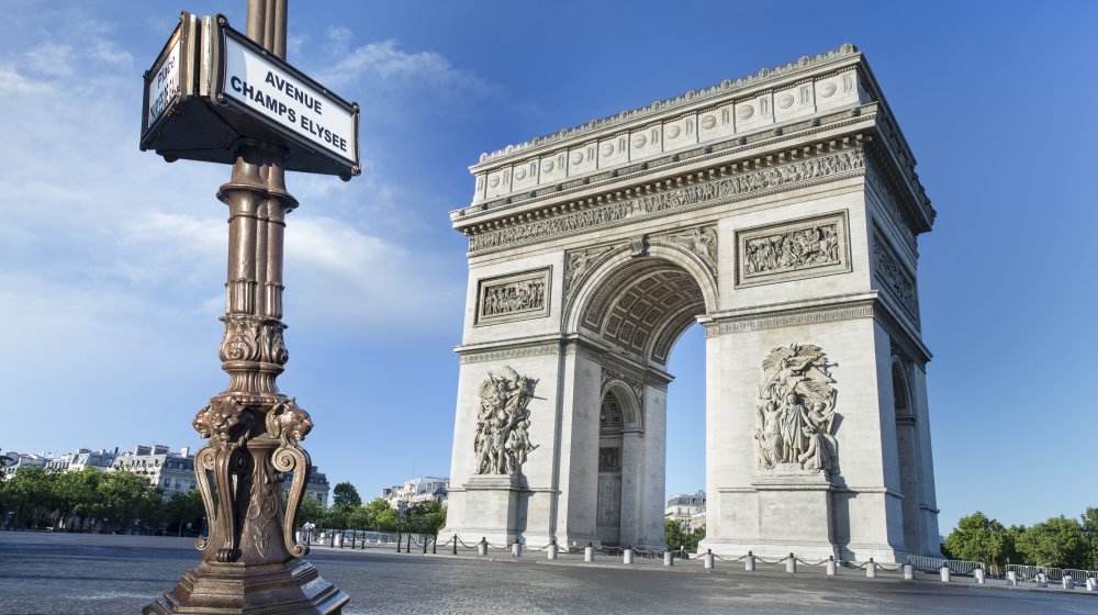 Cara Menuju ke Arc de Triomphe