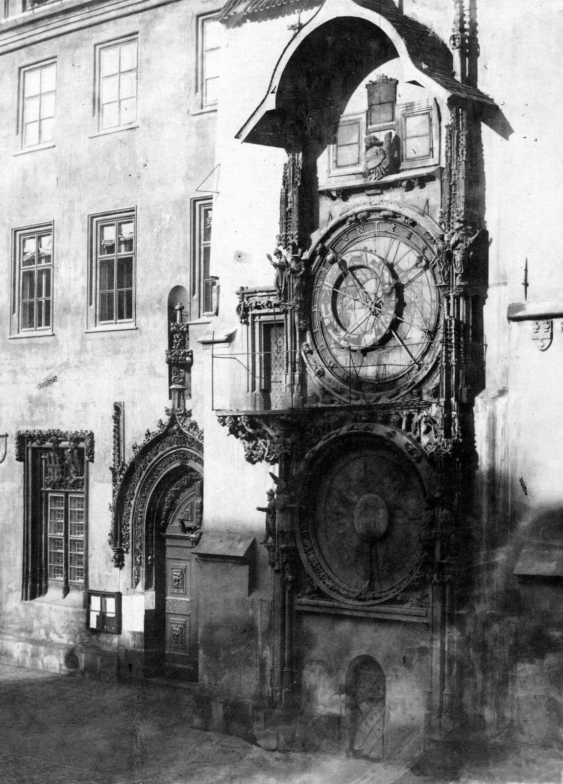 Sejarah Jam Astronomi Praha