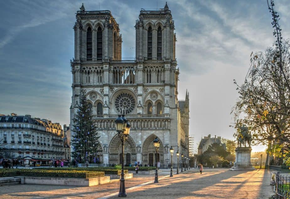Fakta Menarik Tentang Katedral Notre-Dame de Paris 4