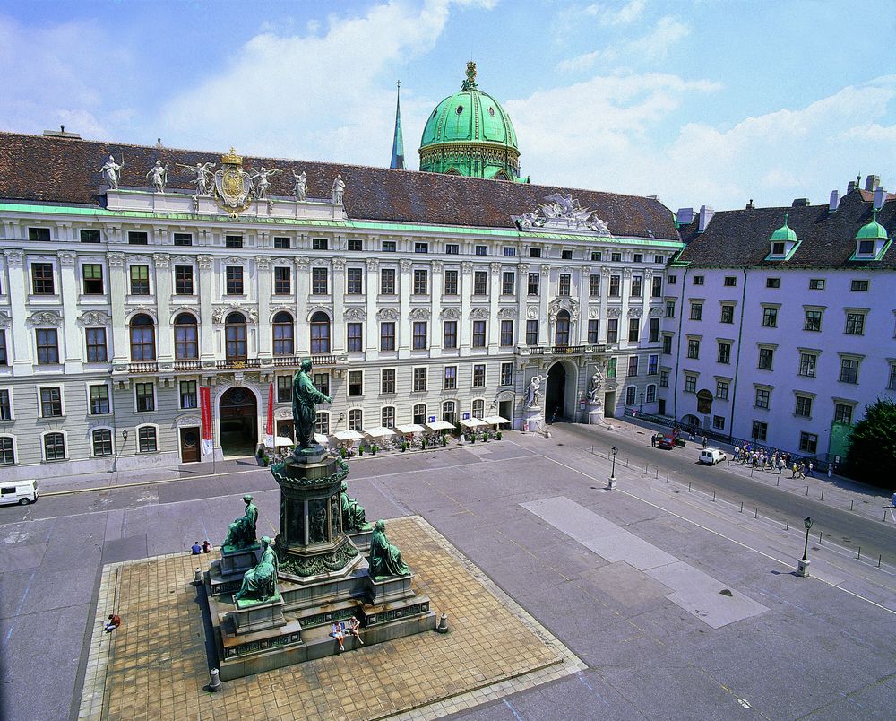 Imperial Chancellery Wing