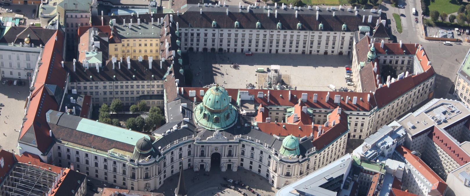 Sejarah Istana Hofburg