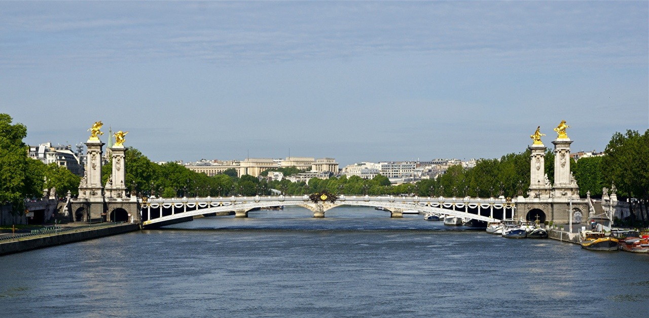Pont Alexandre III, Jembatan Ikonik, Indah Juga Mewah Di Paris