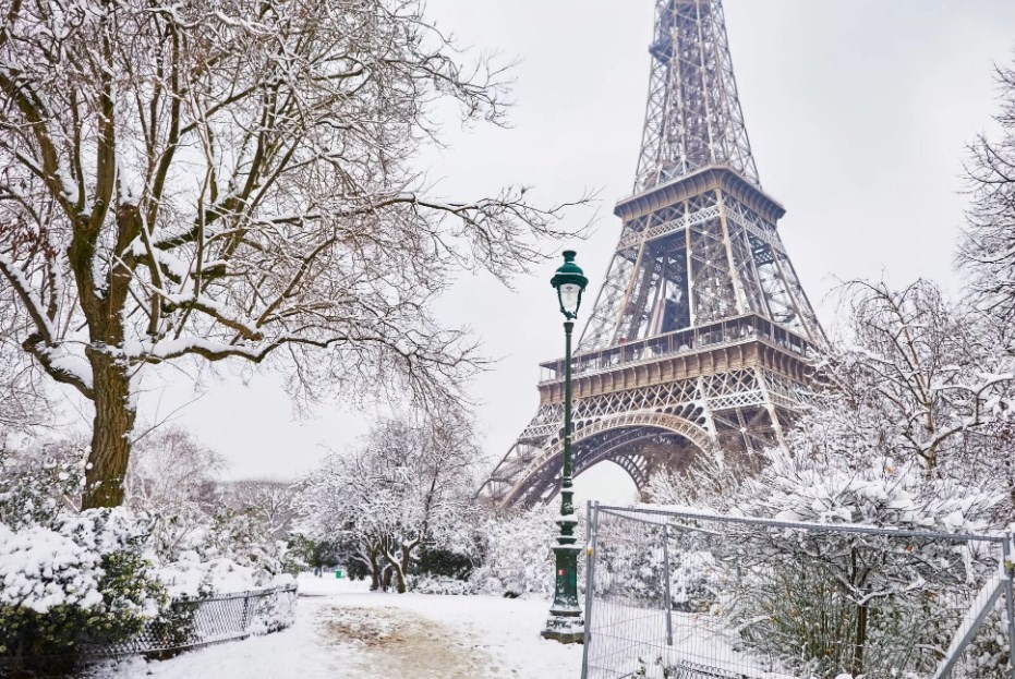 Paket Tour Eropa Barat Wisata Muslim Januari 14 Hari 13 Malam Musim Dingin (Winter)